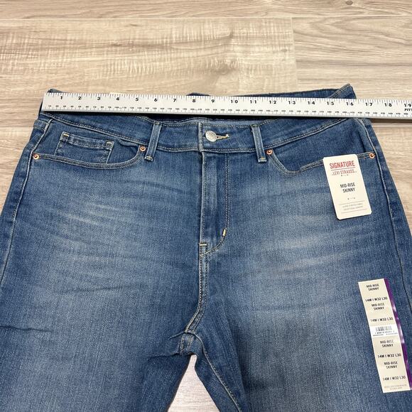 Levi Strauss Signature Women's Mid Rise Skinny Blue Jeans Size 14M - Picture 3 of 11